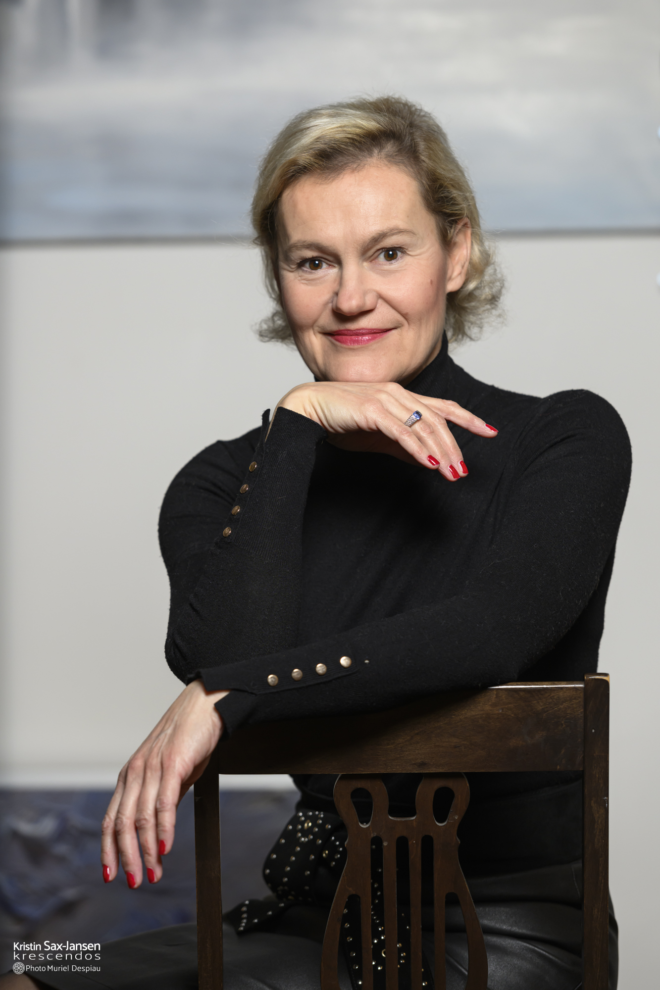 Portrait corporate femme cadre dynamique - Photographe Entreprise Aix-Marseille & Paris